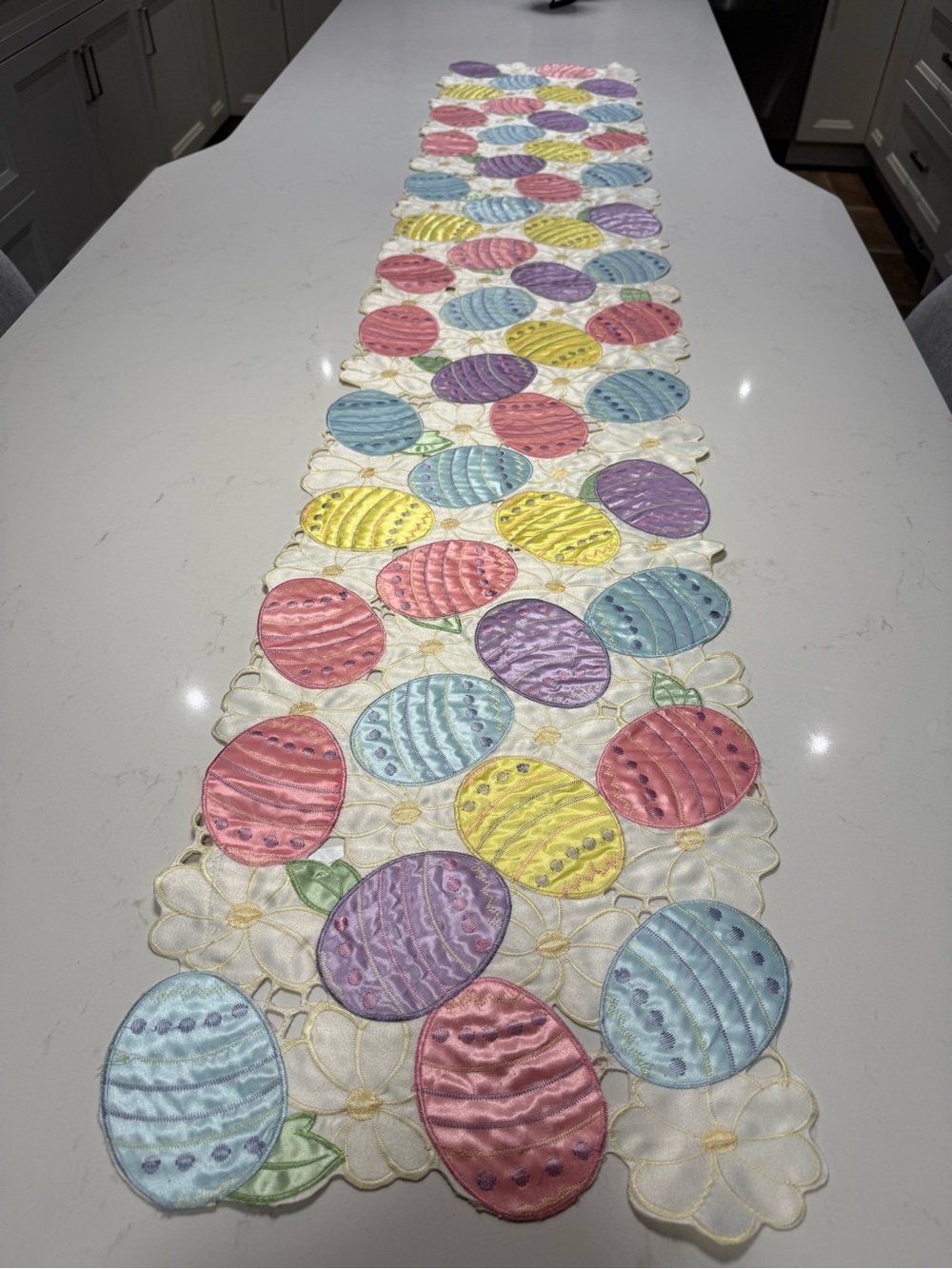 Vintage Easter Egg Applique Table Runner